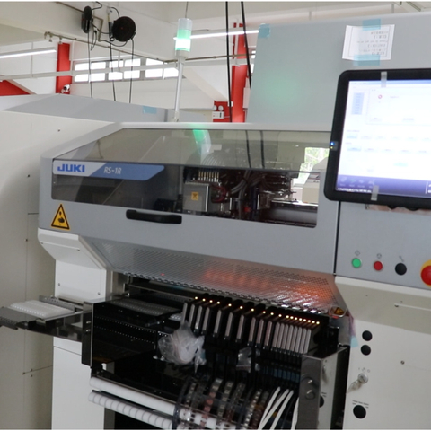 IKT | JUKI High Quality SMT Pick and Place SMD Chip Shooter Machine Line med 8 dyser