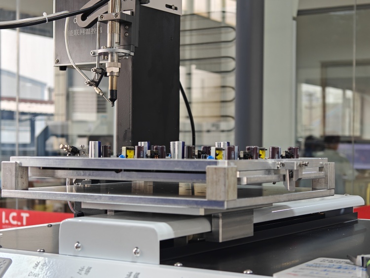 ICT-lodderobotpr&oslash;vetest 02