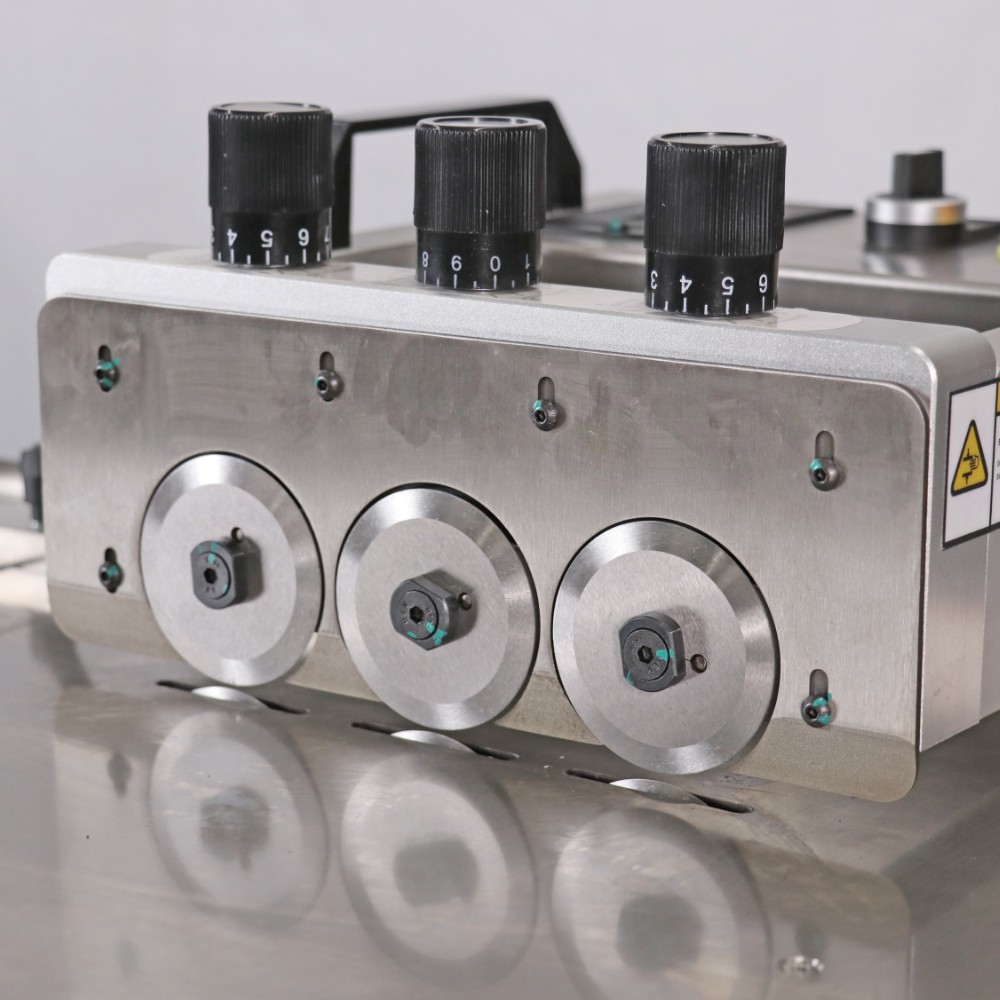 ICT-MLS1200 | LED-separator med flere blade 