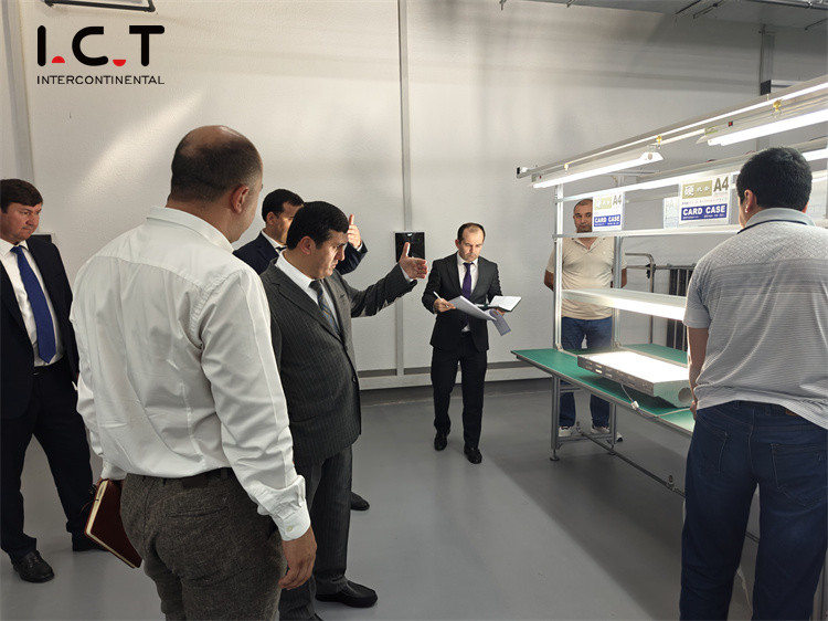 Borgmesteren i Tadsjikistan besøger ICT SMT -maskinen